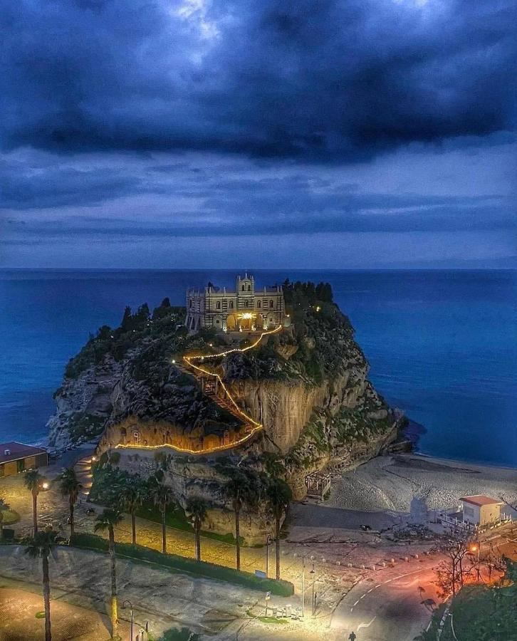 J Luxury Home Tropea Exterior foto